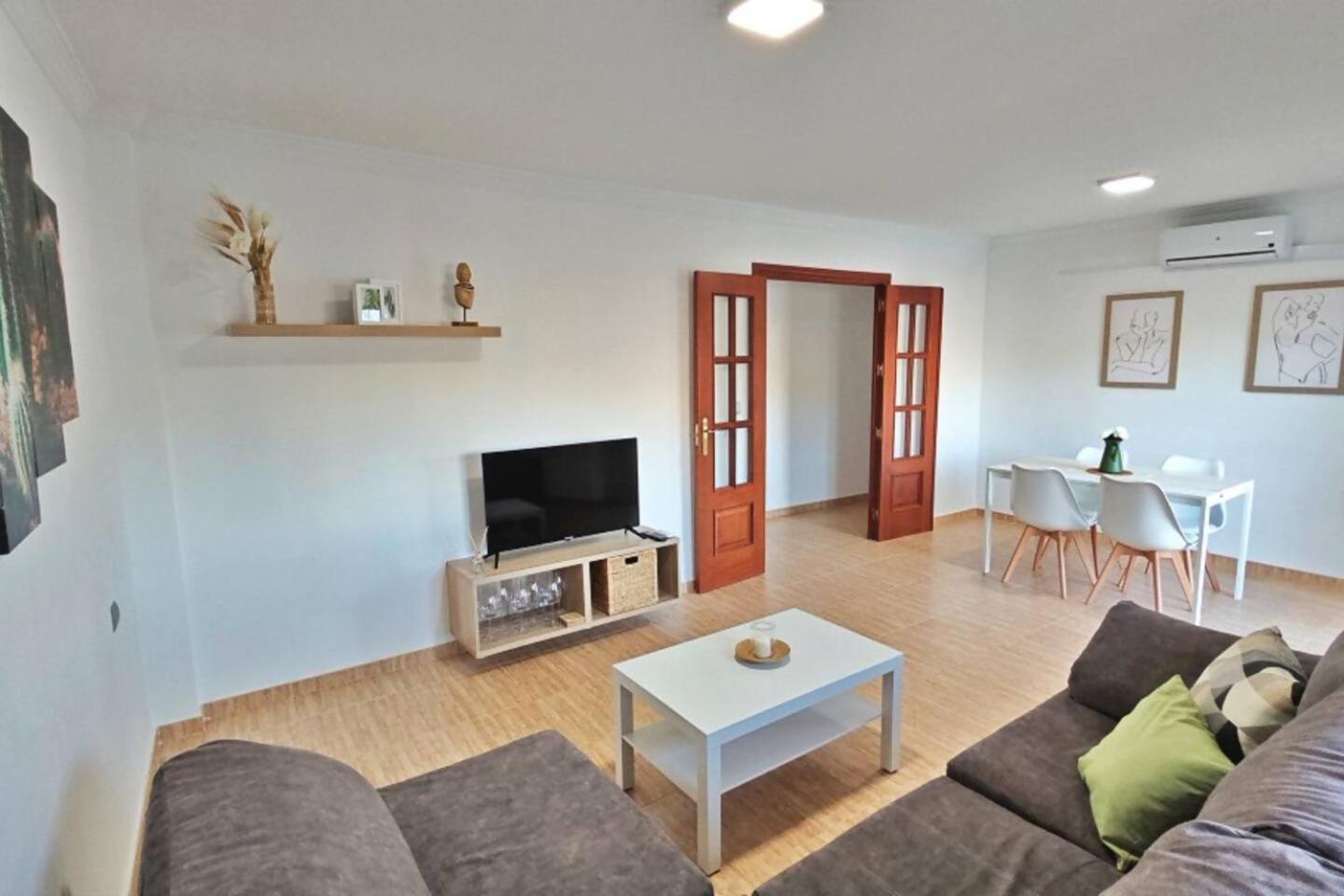 Apartamento Paseo Larios 托雷德尔马尔 外观 照片