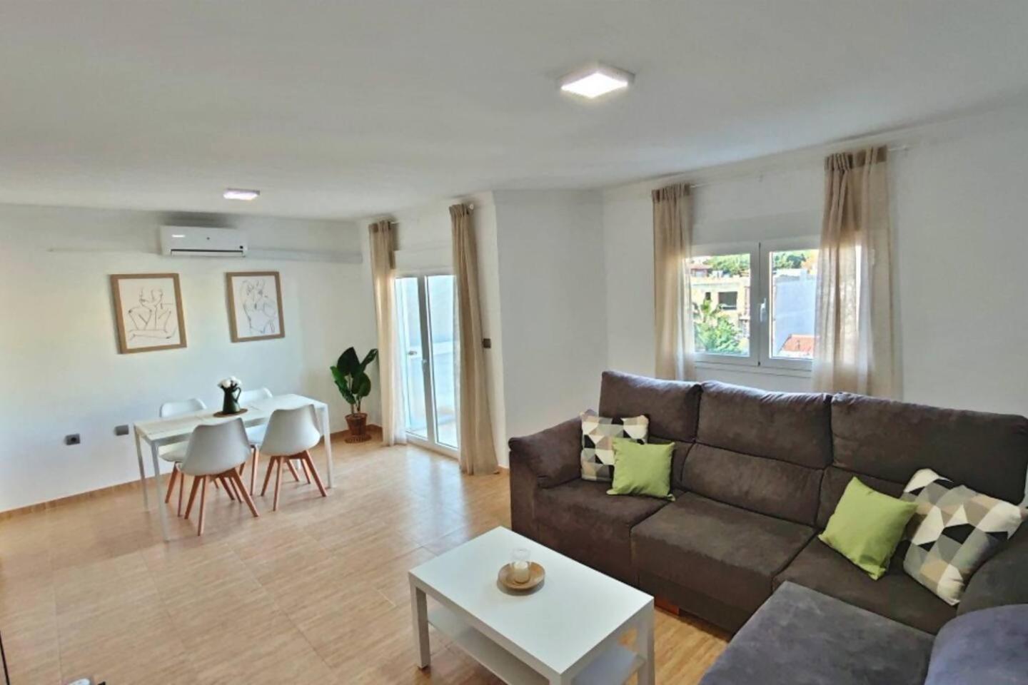 Apartamento Paseo Larios 托雷德尔马尔 外观 照片